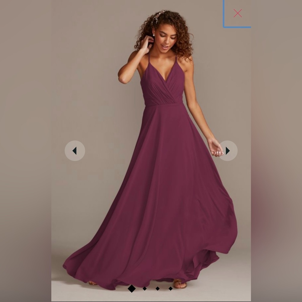 David’s Bridal DB Studio Spaghetti Strap Full Skirt
Bridesmaid Dress - Wine